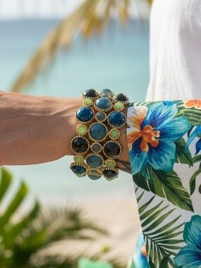 Wide Stretch Bracelet Blue Green Gold Tone Faceted Resin Statement Cuff Bracelet